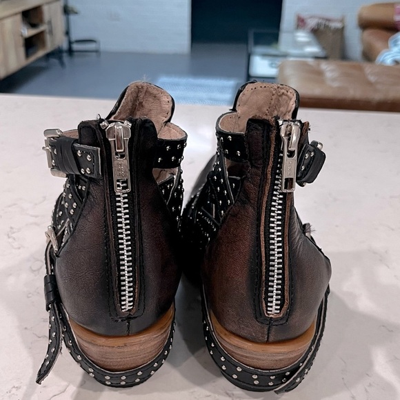 FREEBIRD Wasp NWOB Brown & Black Studded Leather Snip Toe Western Boots Size 7 - Picture 4 of 12